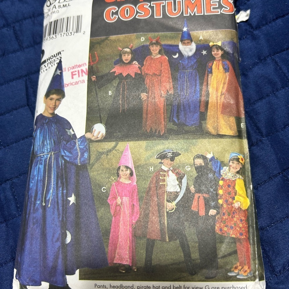 Simplicity costume pattern 9703- sm,med,lg-  robe -magician - dress - uncut